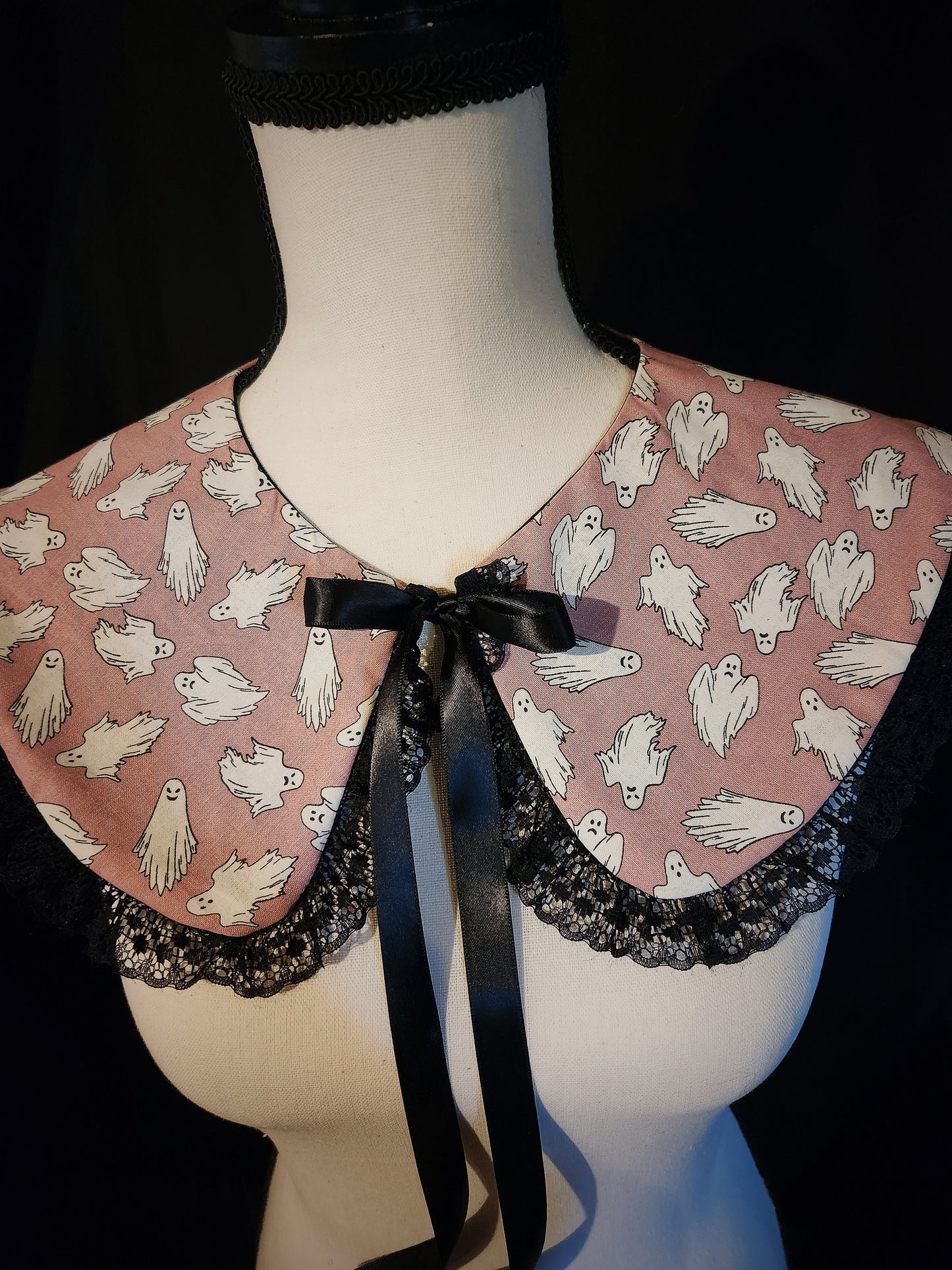 Pink Ghost Ruffle Collar