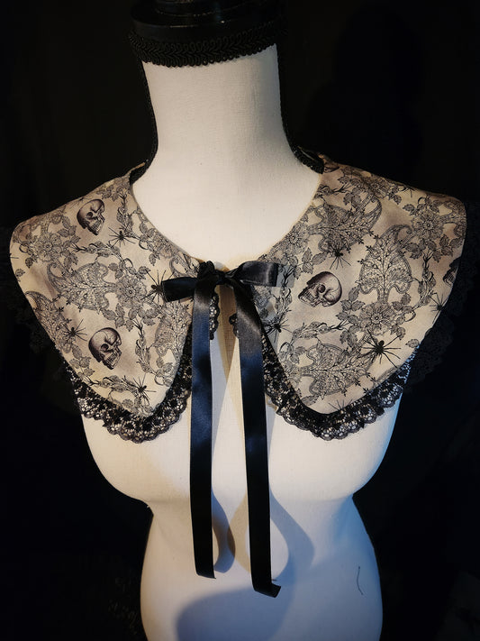 Vintage Spider Ruffle Collar