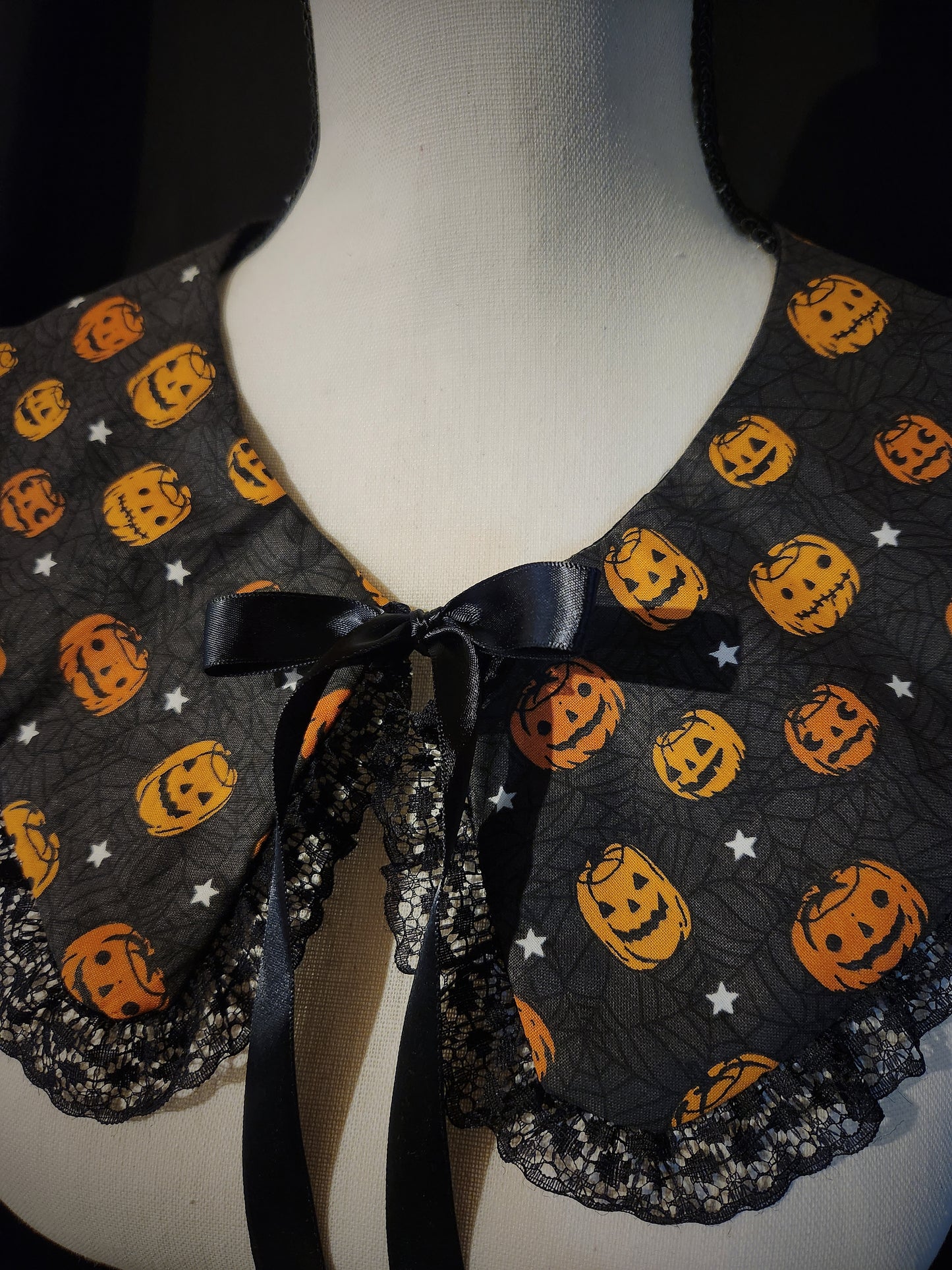 Pumpkin Ruffle Collar