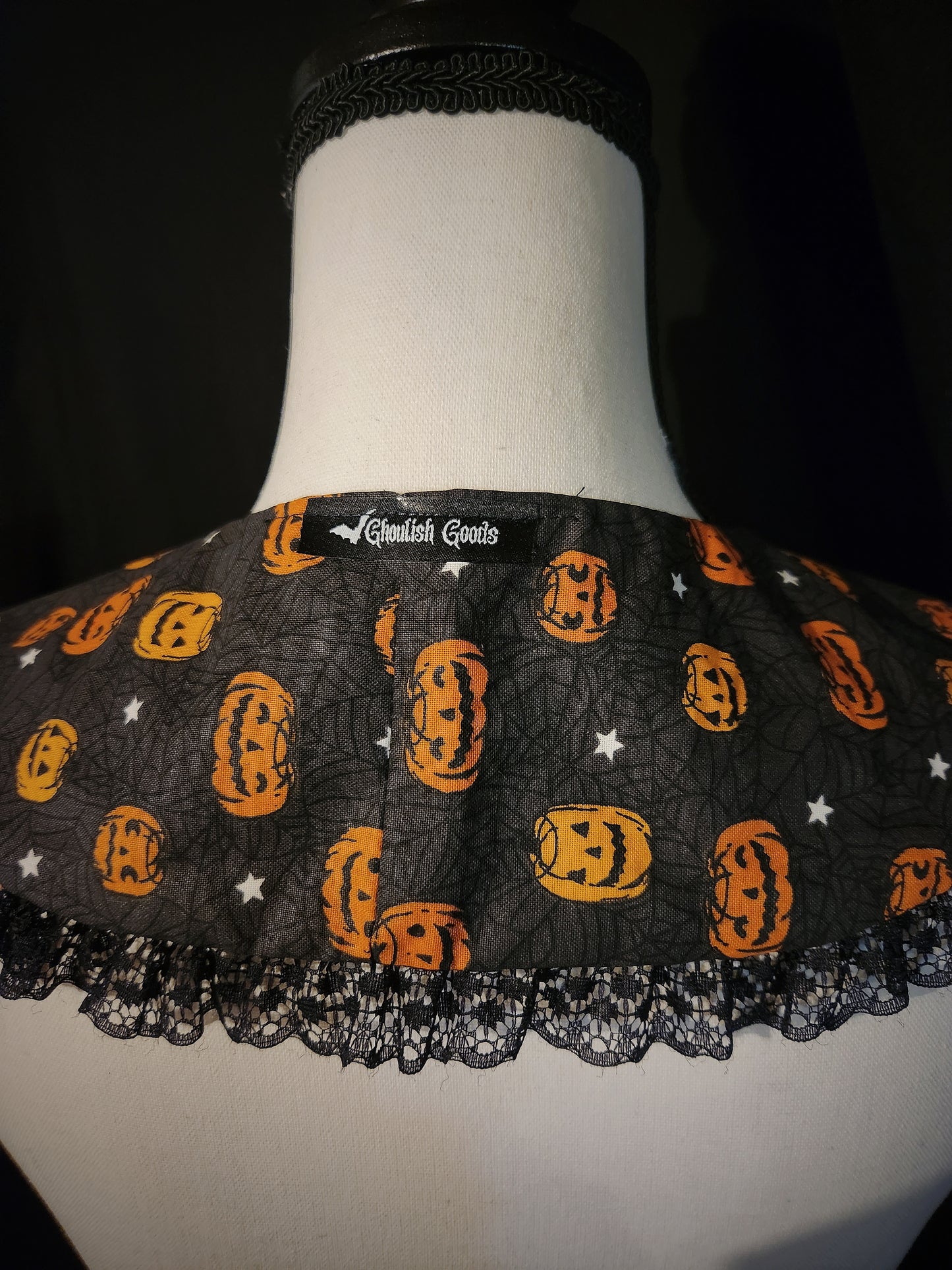 Pumpkin Ruffle Collar