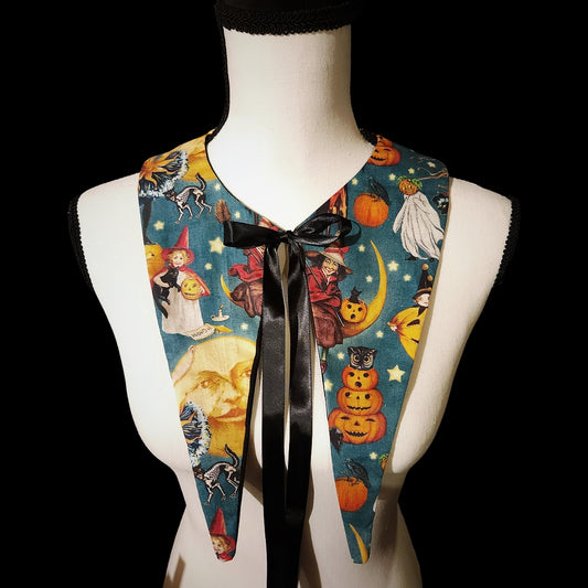 Vintage Halloween Pointed Collar