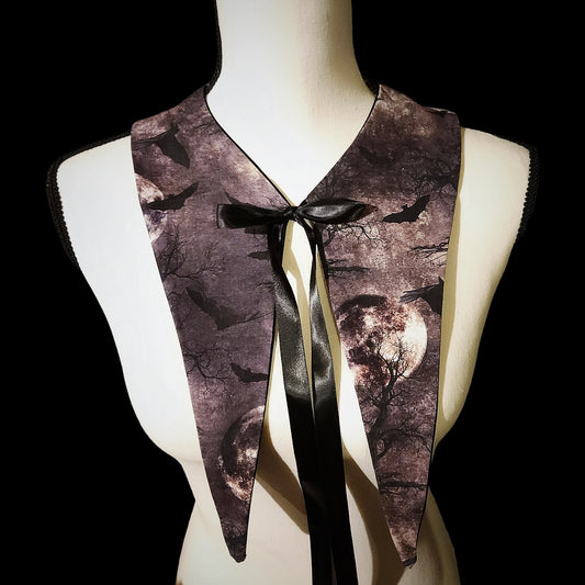 Batty Pointed Collar